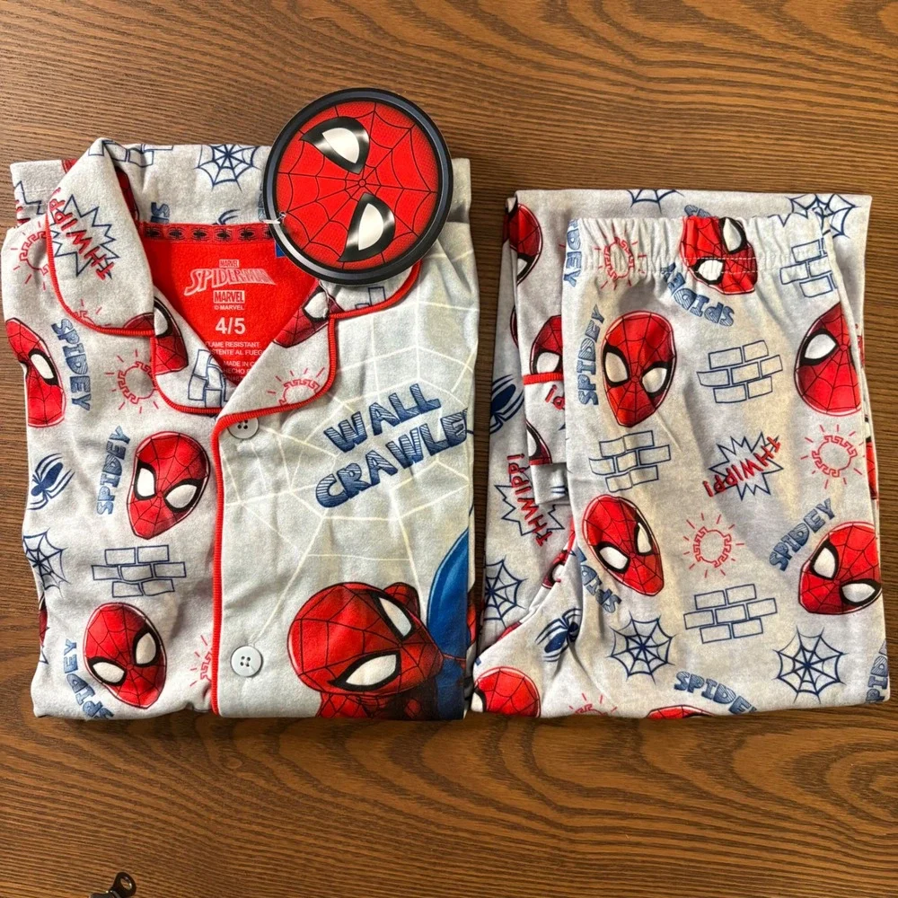Marvel Spider-Man Pajama Set Boys Size 4/5 Gray New 2pc Fleece Wall‎ Crawler